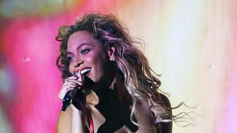 FOTO: Poglej, kaj Beyonce nosi, ko ni na odru