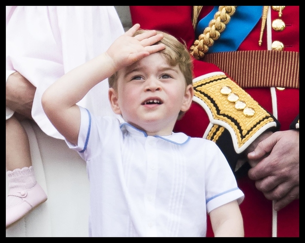 Princ George, ki bo kmalu praznoval tri leta, je vnesel posebno sonce v dneve kraljeve družine. Prav nič drugače pa …