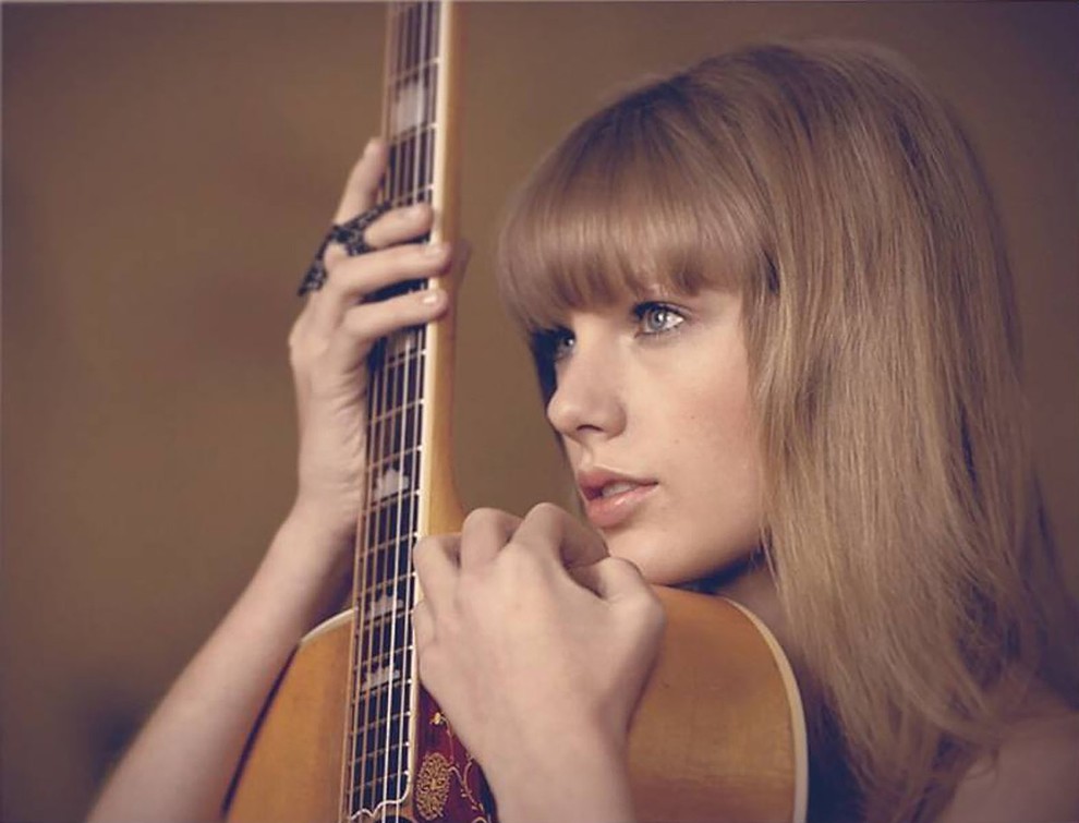FOTO: Mala Lilly poustvarila kultne fotke Taylor Swift