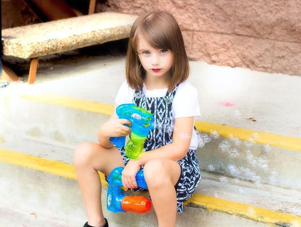 FOTO: Mala Lilly poustvarila kultne fotke Taylor Swift
