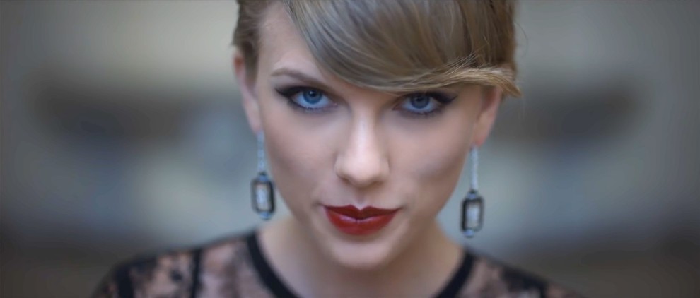 FOTO: Mala Lilly poustvarila kultne fotke Taylor Swift