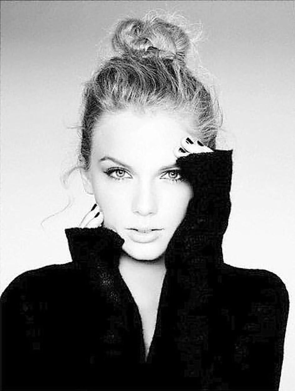 FOTO: Mala Lilly poustvarila kultne fotke Taylor Swift