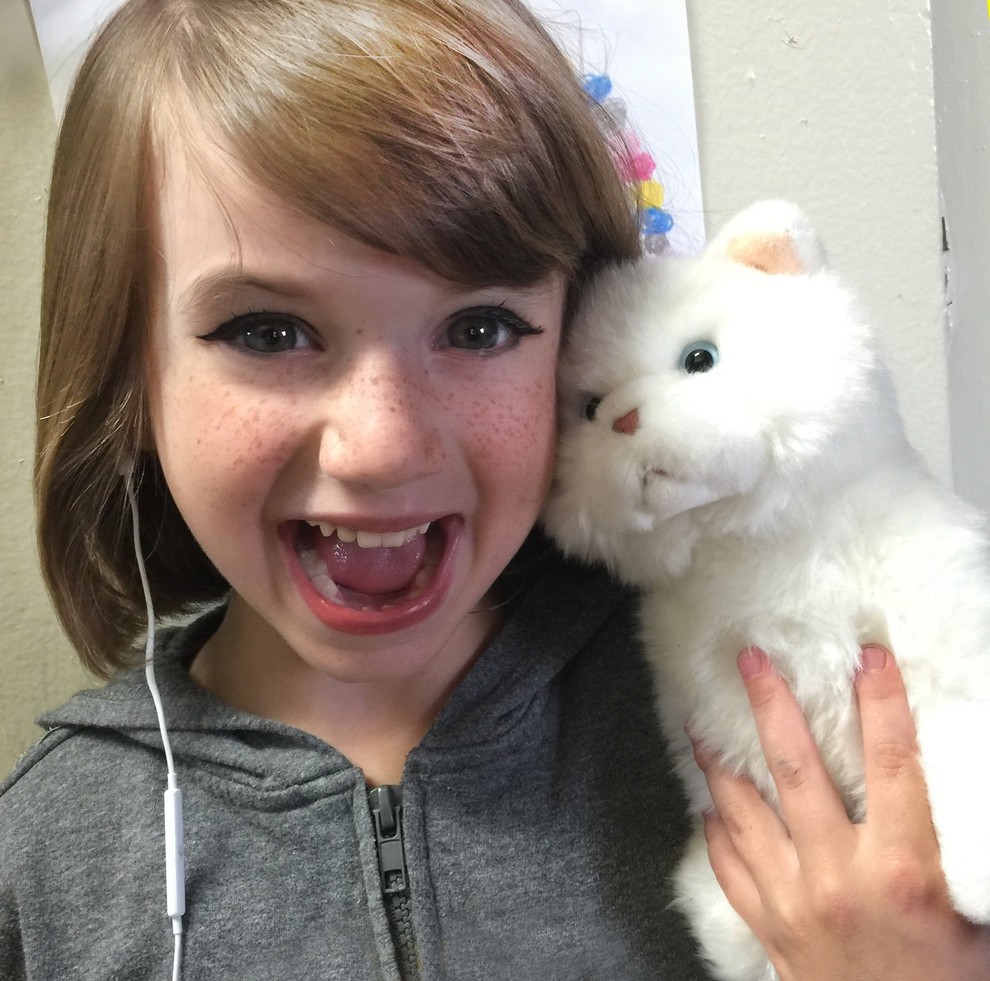 FOTO: Mala Lilly poustvarila kultne fotke Taylor Swift