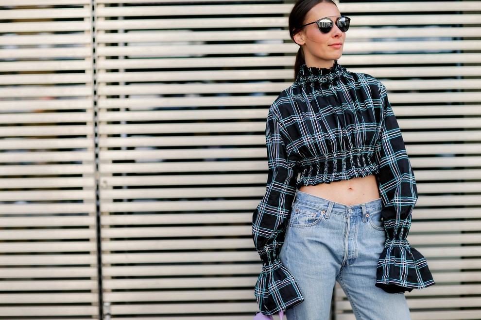 Moda/poletje 2016: Poglej, kaj smo opazili na pariških ulicah (FOTO)
