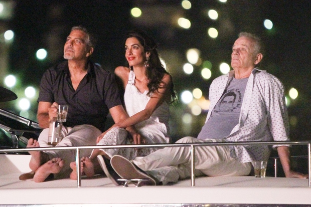 Igralec George Clooney je s svojo ženo Amal v Italiji praznoval 4. julij (dan ko v ZDA praznujejo dan neodvisnosti). …