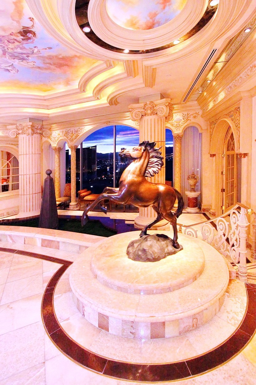 FOTO: Uau! Tako so videti pregrešno luksuzne hotelske suite v Las Vegasu