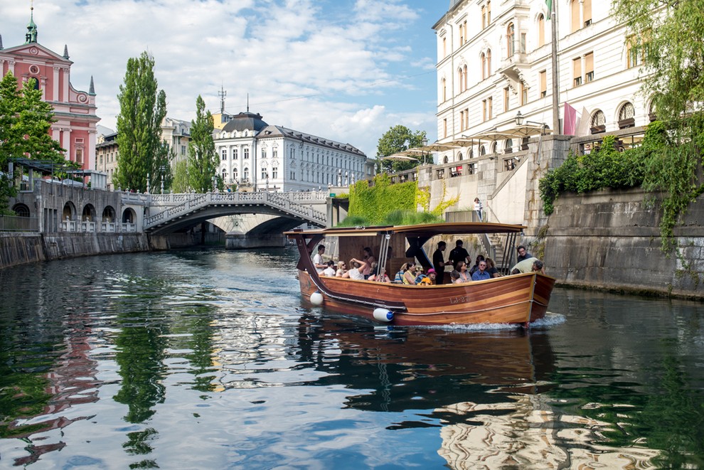 3. Kaj praviš, ko bi enkrat Ljubljano doživela z rečne gladine?