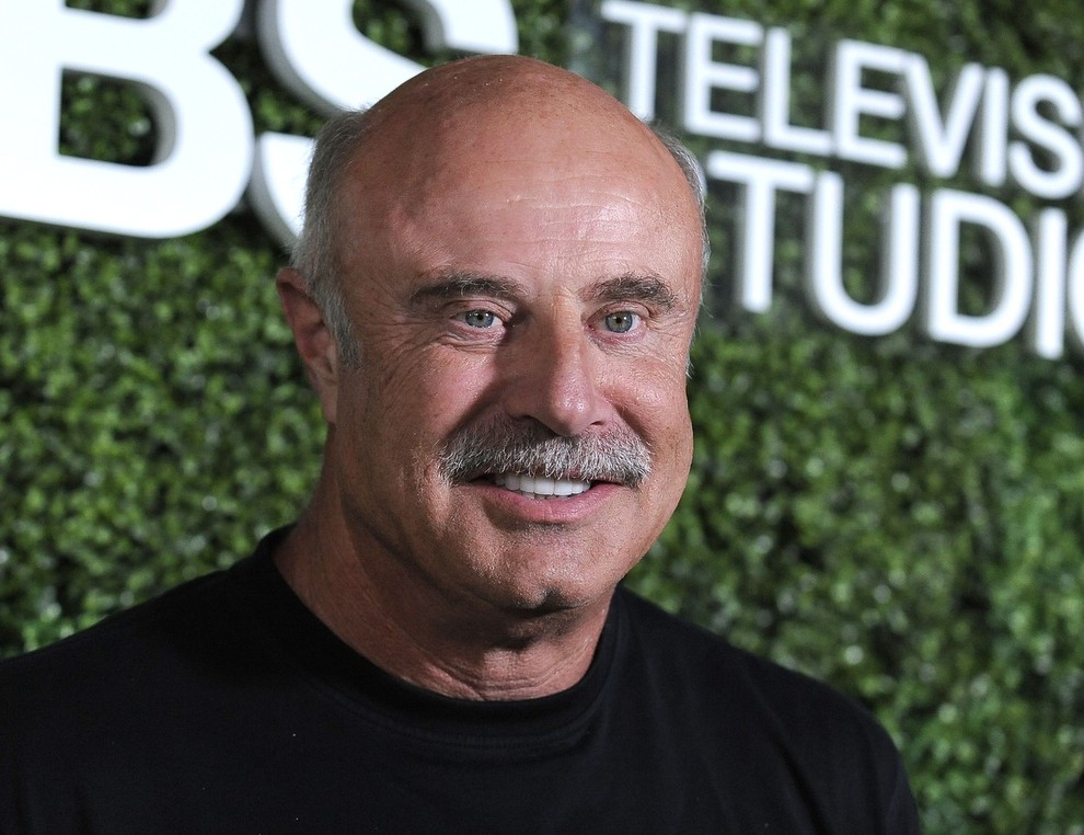 ... dr. Phil McGraw, ki se lahko pohvali z 88 milijoni, ravno toliko pa naj bi zaslužil tudi portugalski nogometni …