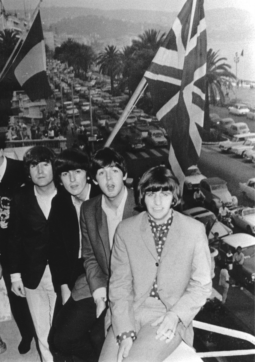 7. The Beatles, Filipini Slavni The Beatles so se znašli v filipinskem zaporu po tem, ko so zavrnili sprejem na …