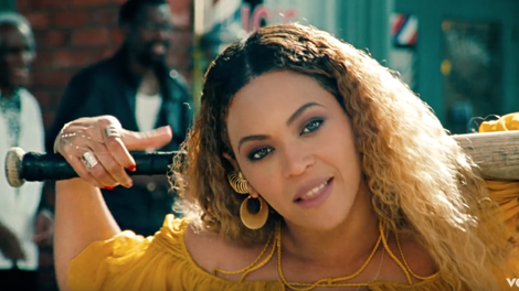 VIDEO: Beyoncé navdušuje z novim spotom za pesem Hold Up