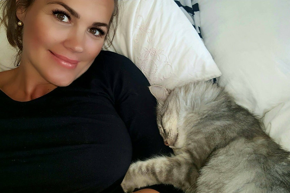 VIDEO: Rebeka pokazala, kako zabavno so videti vaje z bendom v času nosečnosti (foto: facebook.com/RebekaDremelj)