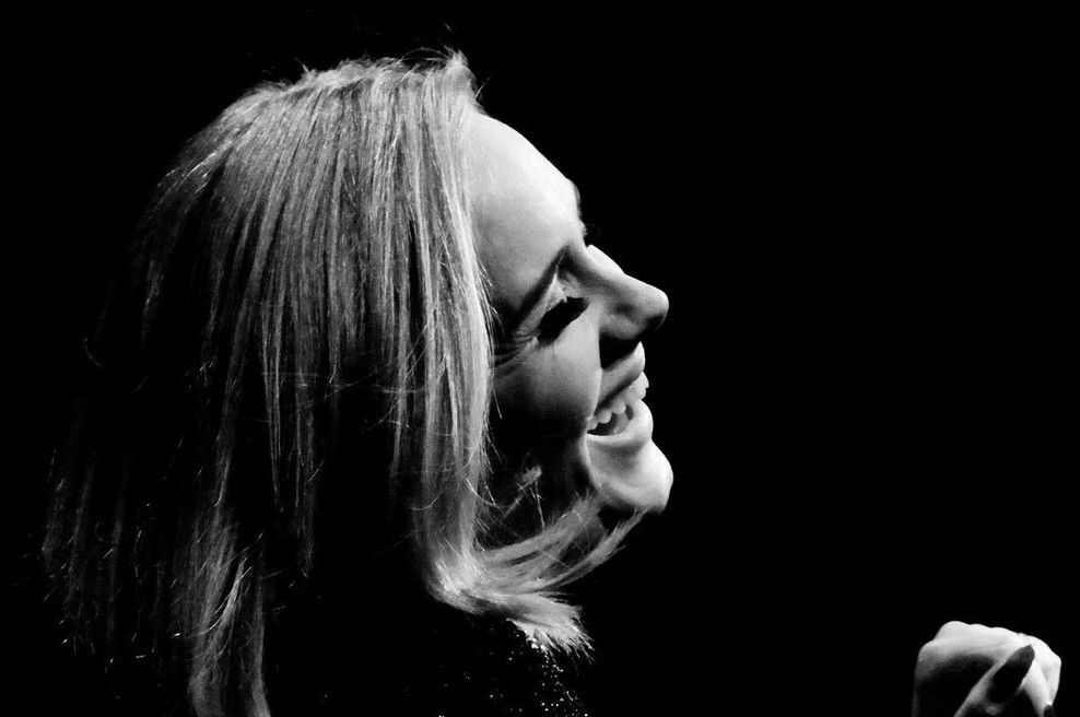 Zakaj se je Adele morala odpovedati pici? (foto: Instagram @adele)