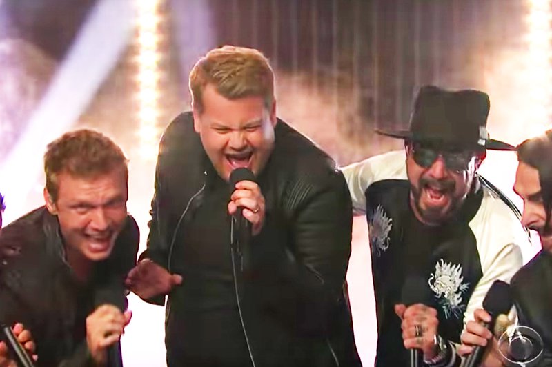 VIDEO: Kako zabavno! James Corden je nastopil s skupino Backstreet Boys (foto: You Tube PrtSc)
