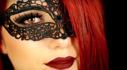 VIDEO: Preprost in noro zapeljiv make-up za zabavo za noč čarovnic 2016