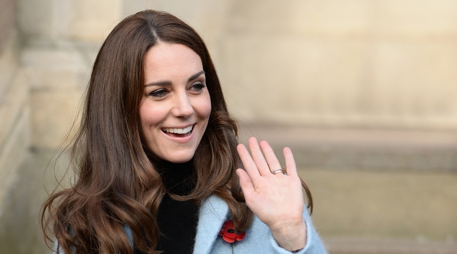 Kate Middleton je s svojimi prsti sprožila preplah na otoku! (foto: Profimedia)