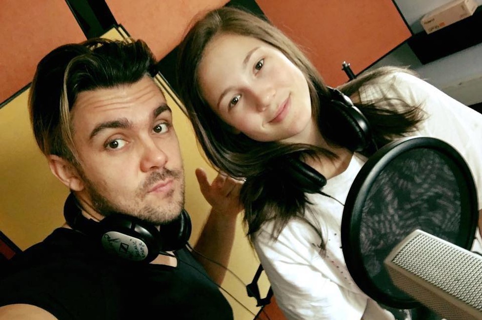 VIDEO: Ne samo Raay, poglej kako glasbeno nadarjena je tudi njegova sestra! (foto: facebook.com/maraayamusic)