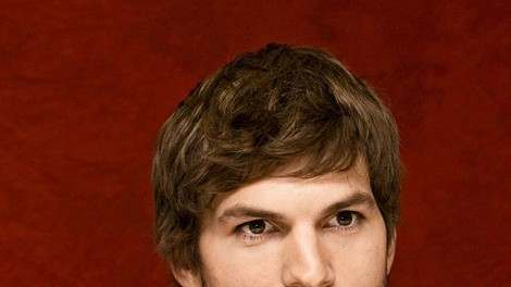 Ashton Kutcher: Želel si je vzeti življenje, da bi rešil brata dvojčka