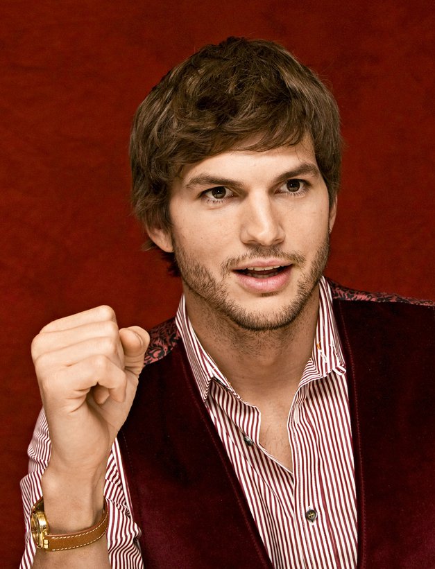 Ashton Kutcher: Želel si je vzeti življenje, da bi rešil brata dvojčka (foto: Profimedia)