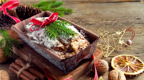 Recept: Slastni božični kruh (hitro in preprosto!)