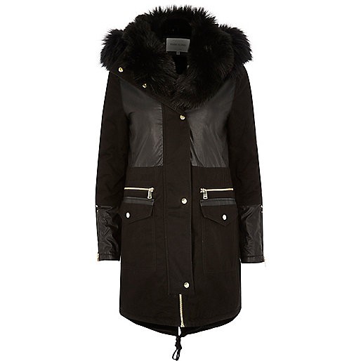 RIVER ISLAND, 150 eur
