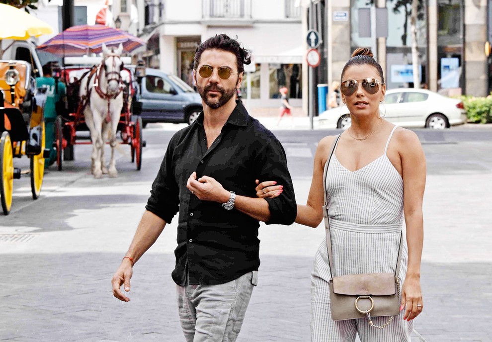 Eva Longoria je 21. maja v Mehiki že tretjič dahnila usodni da, tokrat poslovnežu Joseju Antoniu Bastónu.