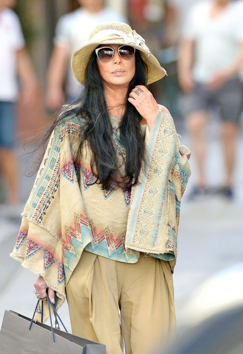Bolna in obubožana slovita zvezdnica Cher se sooča z nenavadno tožbo (foto: Profimedia)