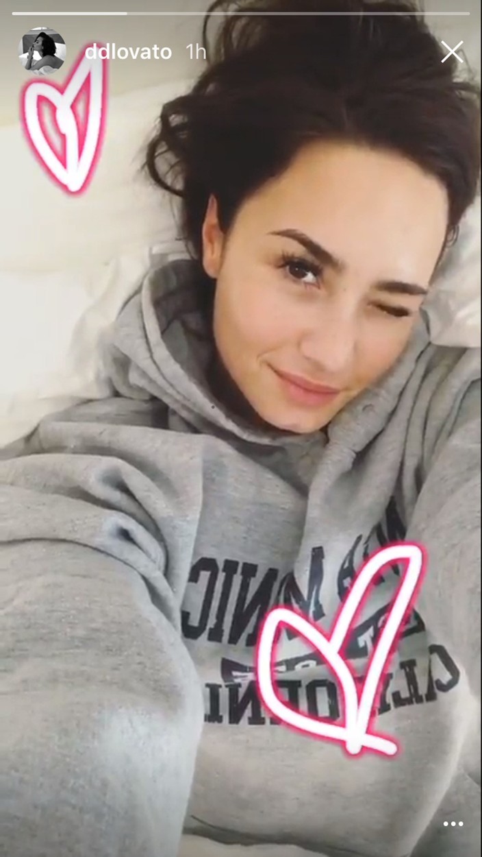 10 | Demi Lovato Preberi še: https://www.cosmopolitan.si/seks-in-razmerja/10-najlepsih-trenutkov-v-vsakem-razmerju-pripravi-robcke/