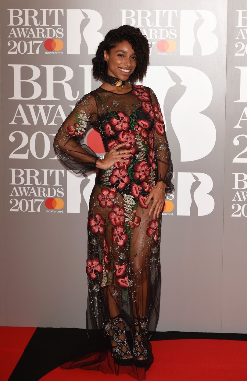 BRIT Awards 2017: Poglej, kaj so nosile svetovno znane zvezdnice (FOTO)