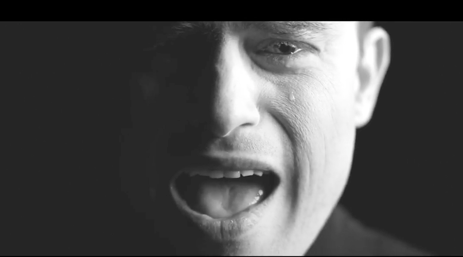 Omar Naber predstavlja spot za pesem On my way (Pripravi robčke!) (foto: You Tube screen shot)