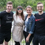 Organizatorja projekta Mister Slovenije Erik Ferfolja in Nina Uršič ter direktorica podjetja Zvezdar Nataša Horvat in Parov Anzelc. (foto: Katja Kodba)