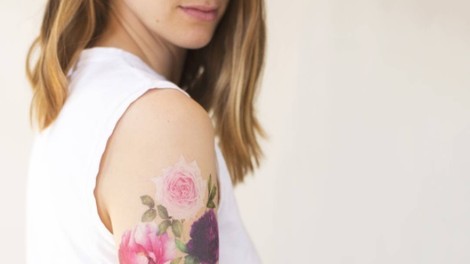 Pozabi na zlate in srebne začasne tatuje, letošnje poletje so v modi takšni!