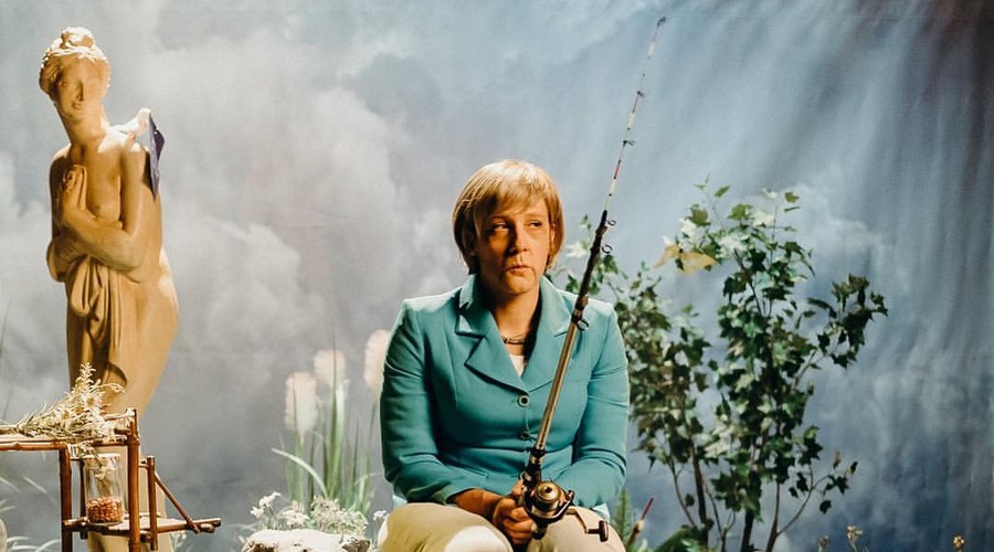 VIDEO: Klemen Slakonja kot Angela Merkel s svojo najbolj provokativno imitacijo do zdaj? (foto: facebook.com/klemenslakonja/photos)