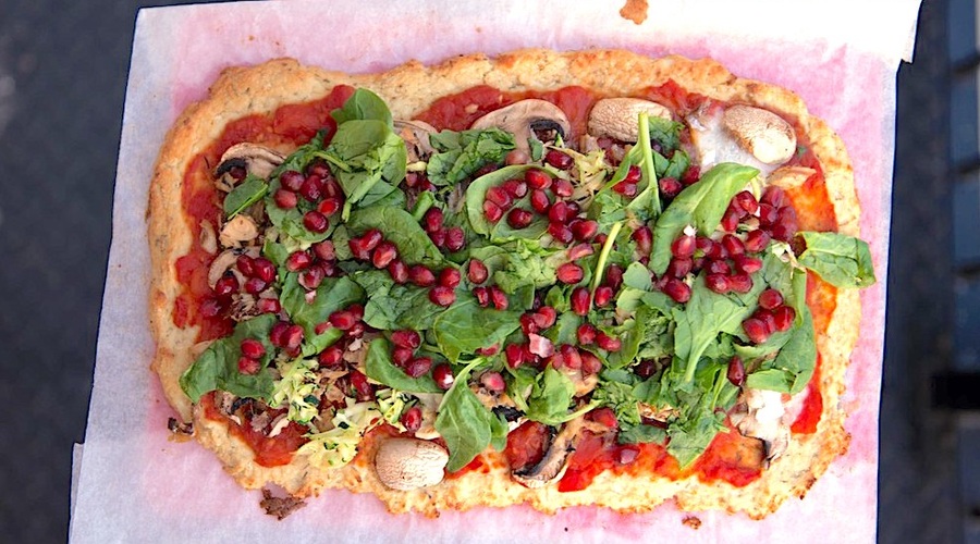 Cvetačna pica: ko obožuješ pico, pa ti jo tvoja dieta prepoveduje (recept) (foto: Profimedia)