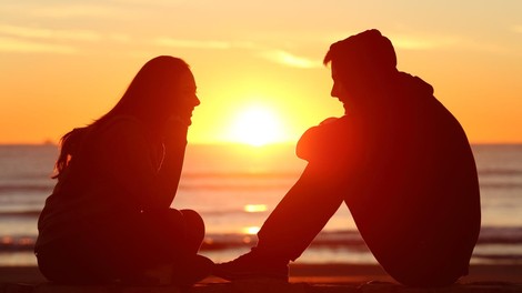 7 stvari, o katerih se (vedno) pogovarjajo srečni pari