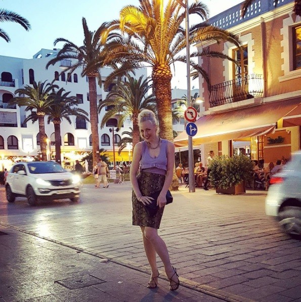 Nika Ambrožič Urbas pa z možem uživa na sanjski Ibizi in utrinke redno objavlja tudi na svojem Instagramu.