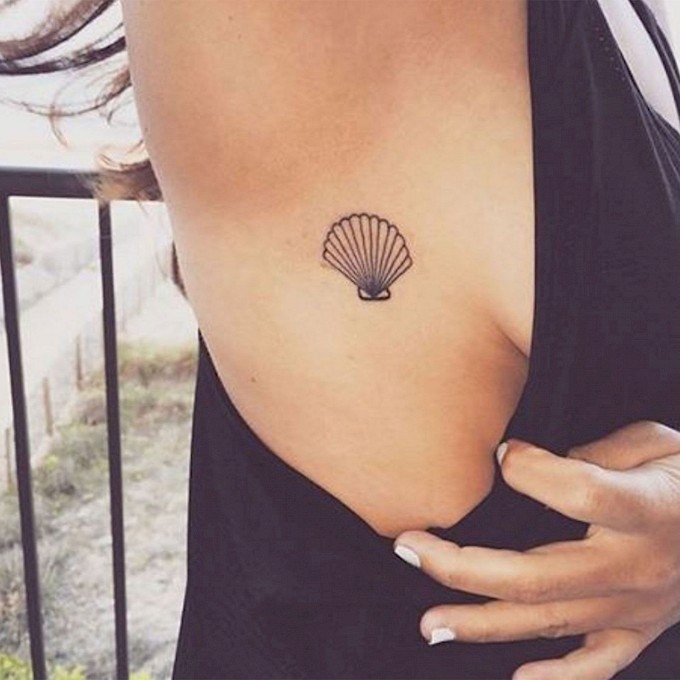 FOTO: To so najbolj luštni mini tatuji ta hip - Kateri je najbolj po tvojem okusu?