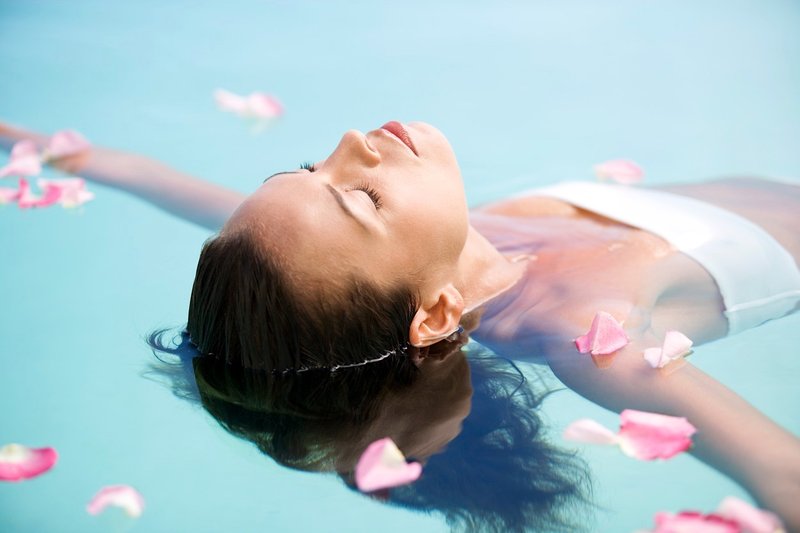 5 trikov za zapeljivo kožo v poletnih mesecih (foto: Profimedia)