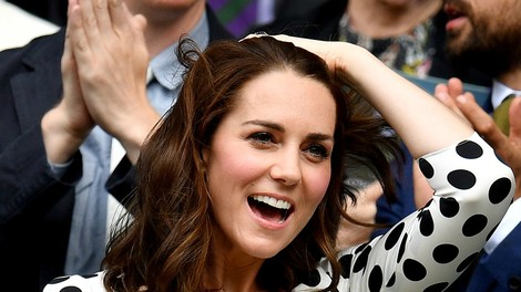 Kate Middleton navdušuje z novo dolžino las - Je to nova hit pričeska letošnjega poletja?