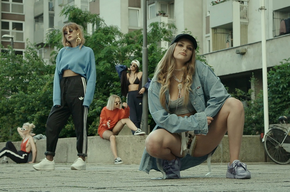 Maja Šebenik - Sheby z novo skladbo in spotom 'Furanje nikamor' (VIDEO) (foto: promocijsko gradivo izvajalke)