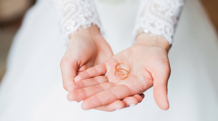 Tega poroka v odnosu ne bo spremenila (neromantična resnica) (foto: Unsplash/Petr Ovralov)