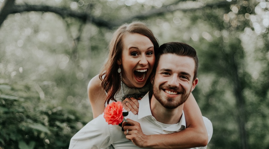 To je najlažji način, da najdeš gospoda Pravega! (foto: Unsplash.com/Carly Rae Hobbins)