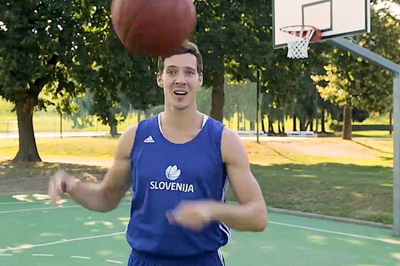 VIDEO: Zabavni zapleti s snemanja preden so šli na Eurobasket 2017 (smeh do solz) (foto: PrtSc video)