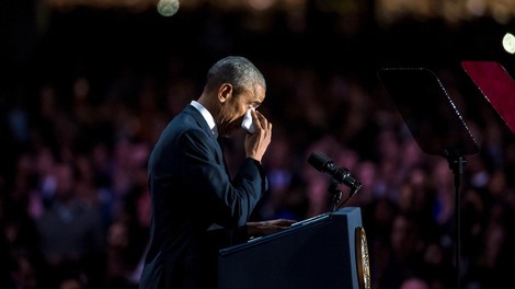 Tajna služba je nekdanjega ameriškega predsednika Baracka Obamo zalotila v solzah