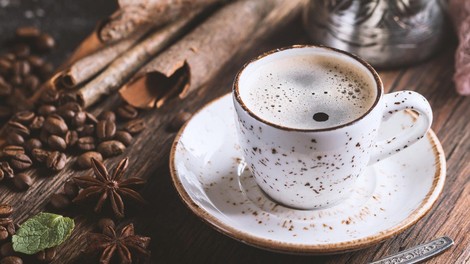 ICONIC Specialty Coffee – Življenje je prekratko, da bi pili slabo kavo