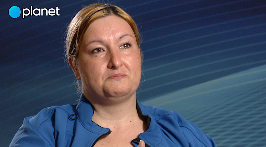 Žalostna Emina iskreno: "Rad me ima samo takrat, ko sem nizko" (foto: screen shot)