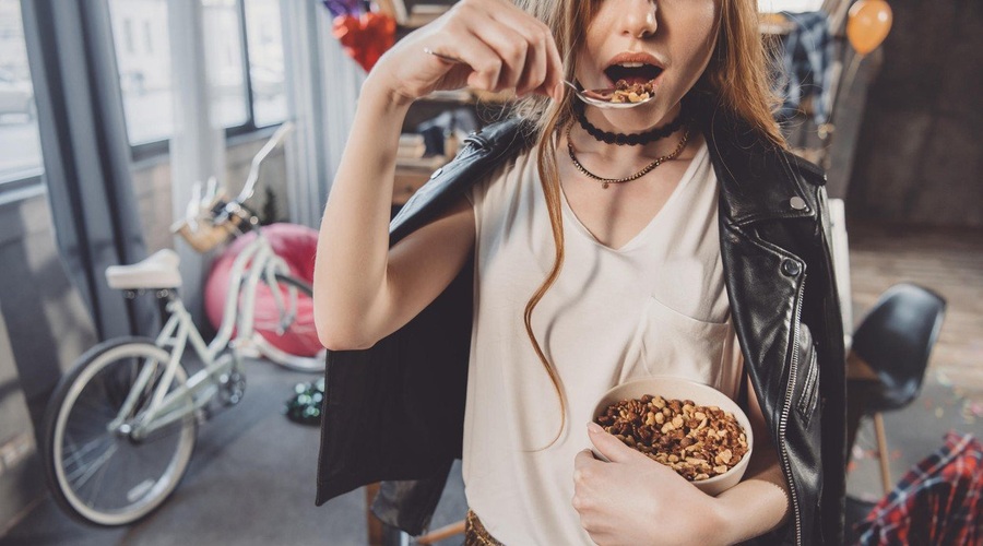 Nutricionisti so razkrili živila, ki ZDRAVIJO MAČKA! (foto: Profimedia)