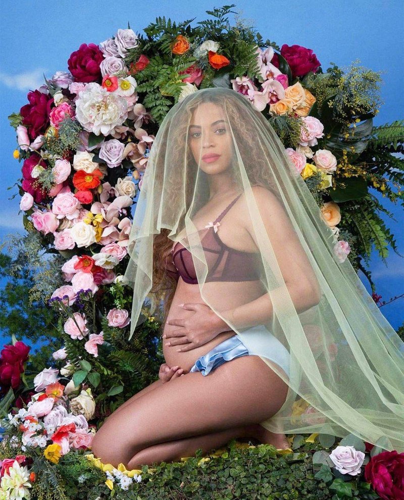 Pozabi Beyonce, zdaj je nosečnost spektakularno razkrila še ena superzvezdnica! (foto: Profimedia)