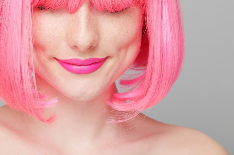 Rožnati lasje so preteklost! Si upaš preizkusiti novo barvo leta 2018? (foto: Profimedia)