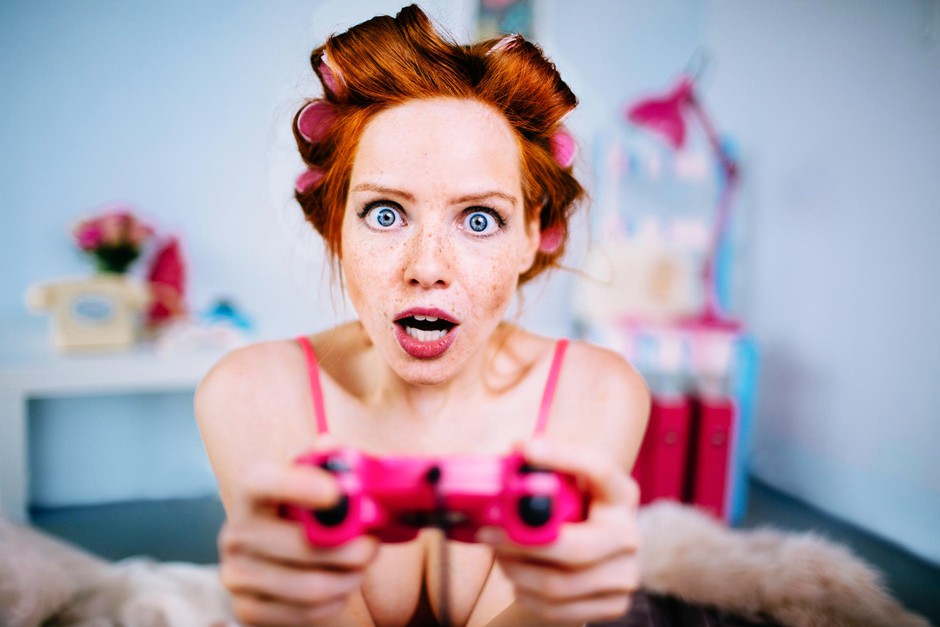 Kako prepoznamo, ali smo zasvojeni z videoigricami? (iskreni zgodbi 2 Slovenk) (foto: Getty Images)