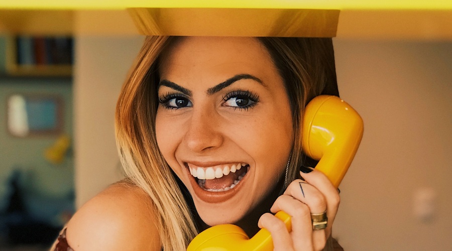 Stvari, ki jih v svojem življenju prični delati takoj ZDAJ (da boš srečnejša)! (foto: Unsplash.com/Vinicius Amano)